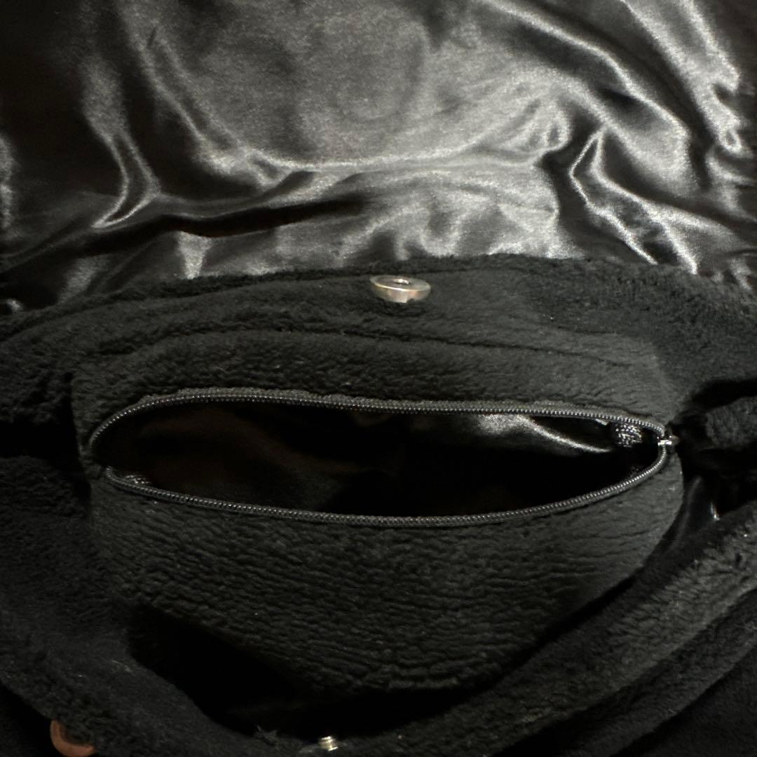 CHANEL ブラックファブリックバッグ