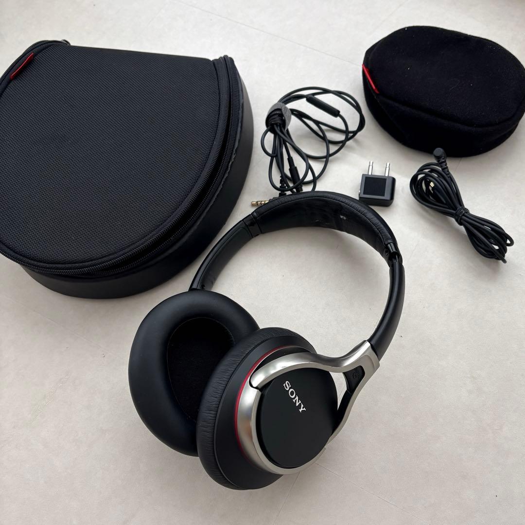 ノイズキャンセリングヘッドホン SONY MDR-10RNC