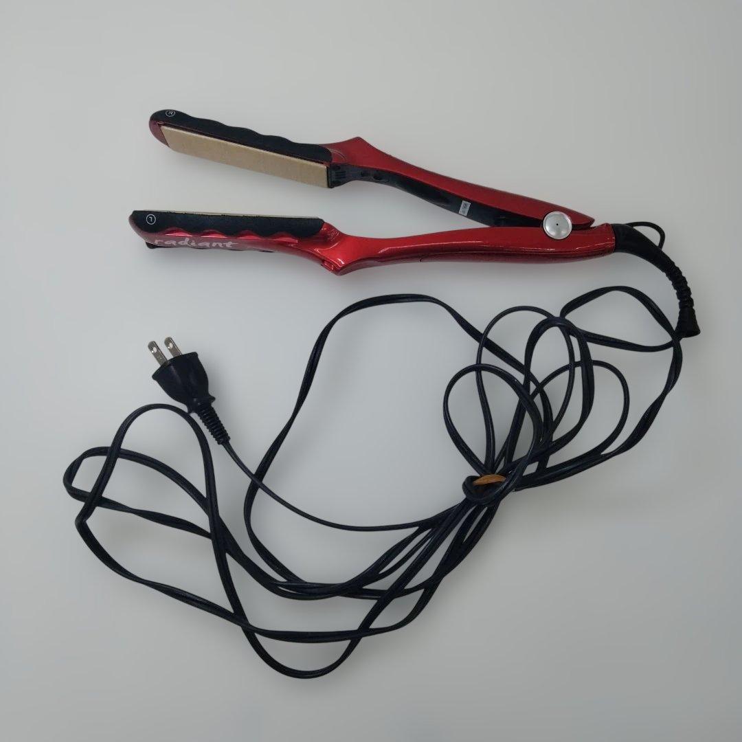 【中4】radiant ストレートヘアアイロン レッド