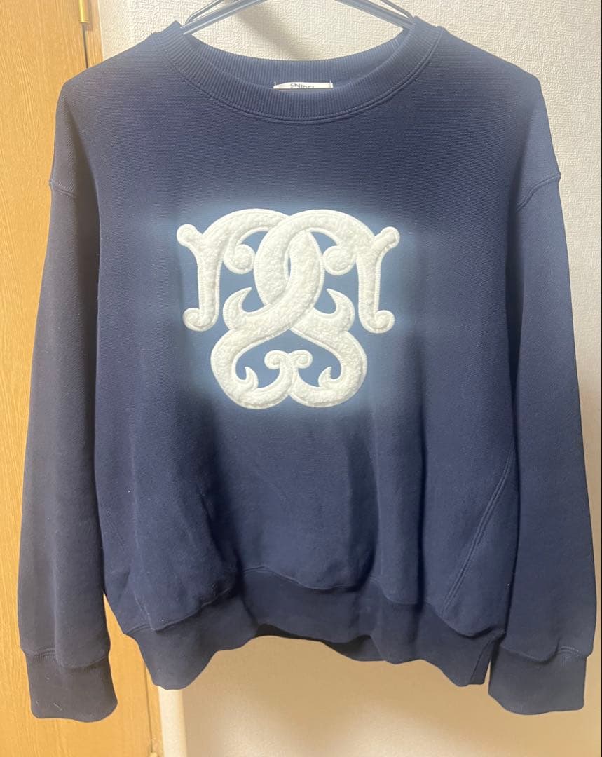 SNIDEL【WEB限定/ボアコレクション】ロゴモチーフスウェット　NVY
