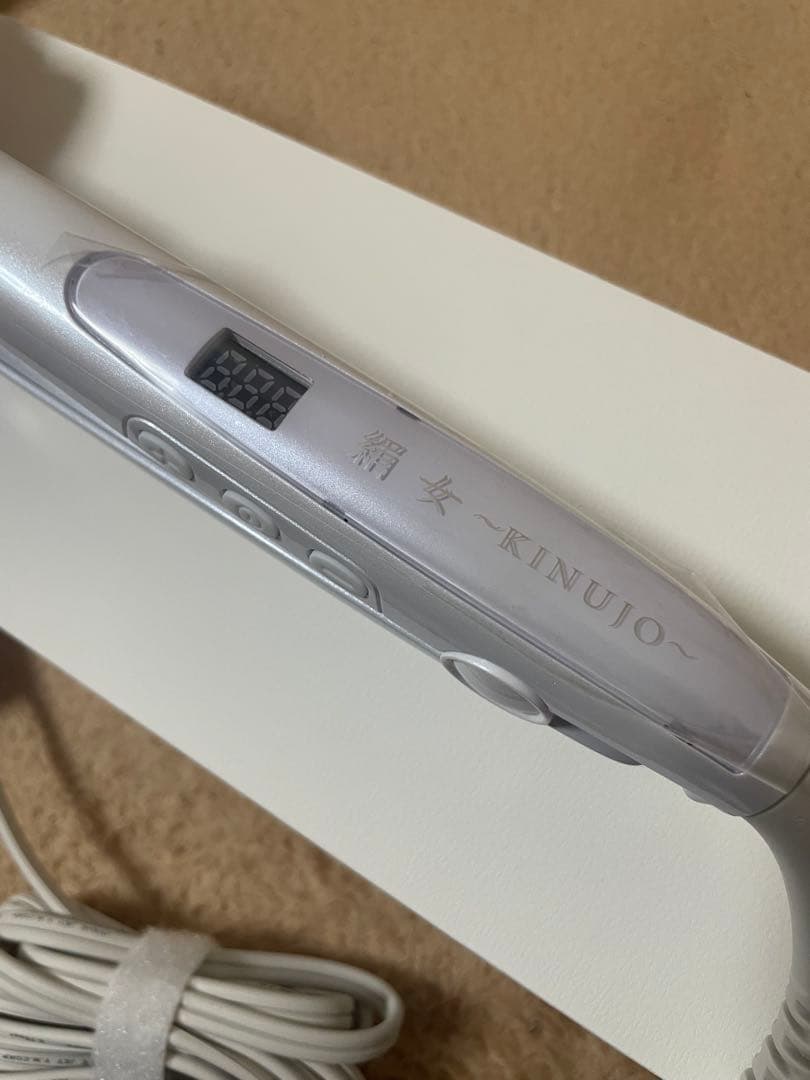 絹女～KINUJO～ キヌージョ ヘアアイロン