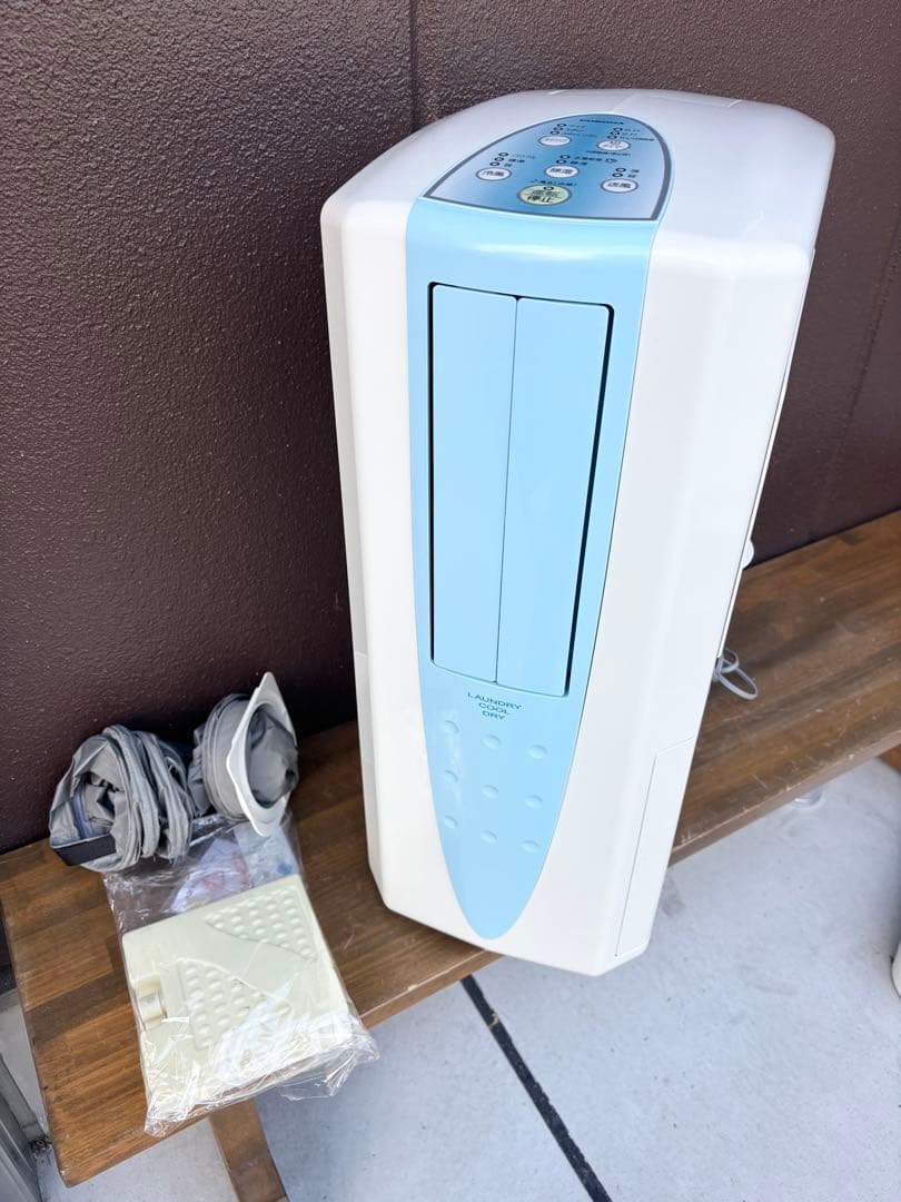 2019年製 コロナ 冷風・衣類乾燥除湿 CDM-1019