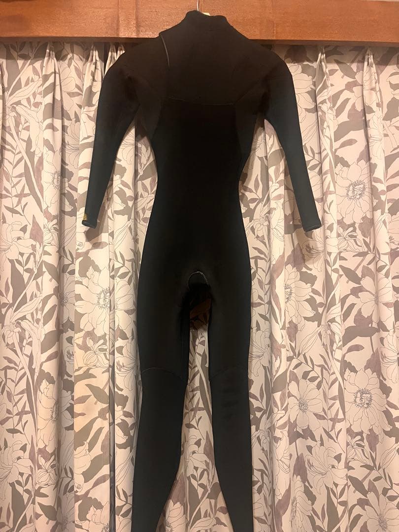 [日本未入荷]Mollusk surf ワームウェットスーツ4/3mm☻