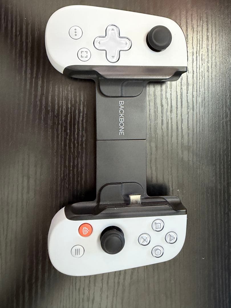 Backbone One ゲームコントローラー