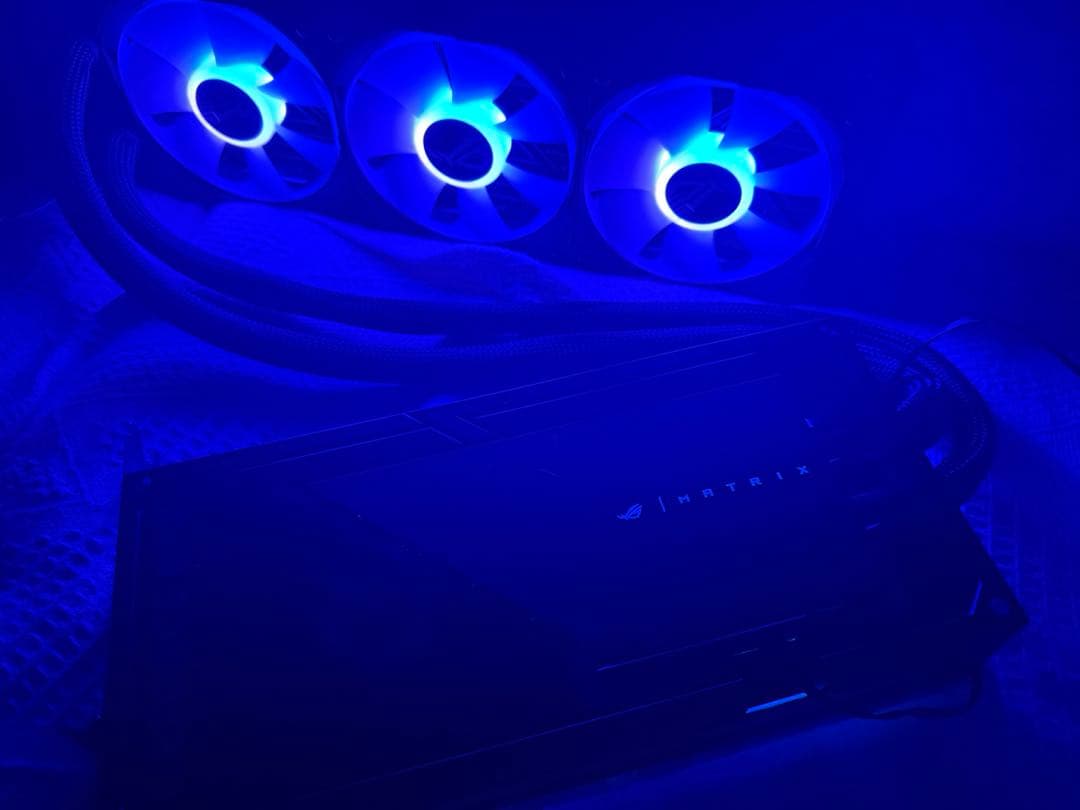 ROG Matrix GeForce RTX 4090 インテリア