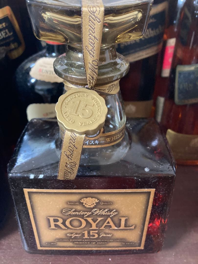 サントリー ローヤルウイスキー 15年 ゴールドラベル750ml