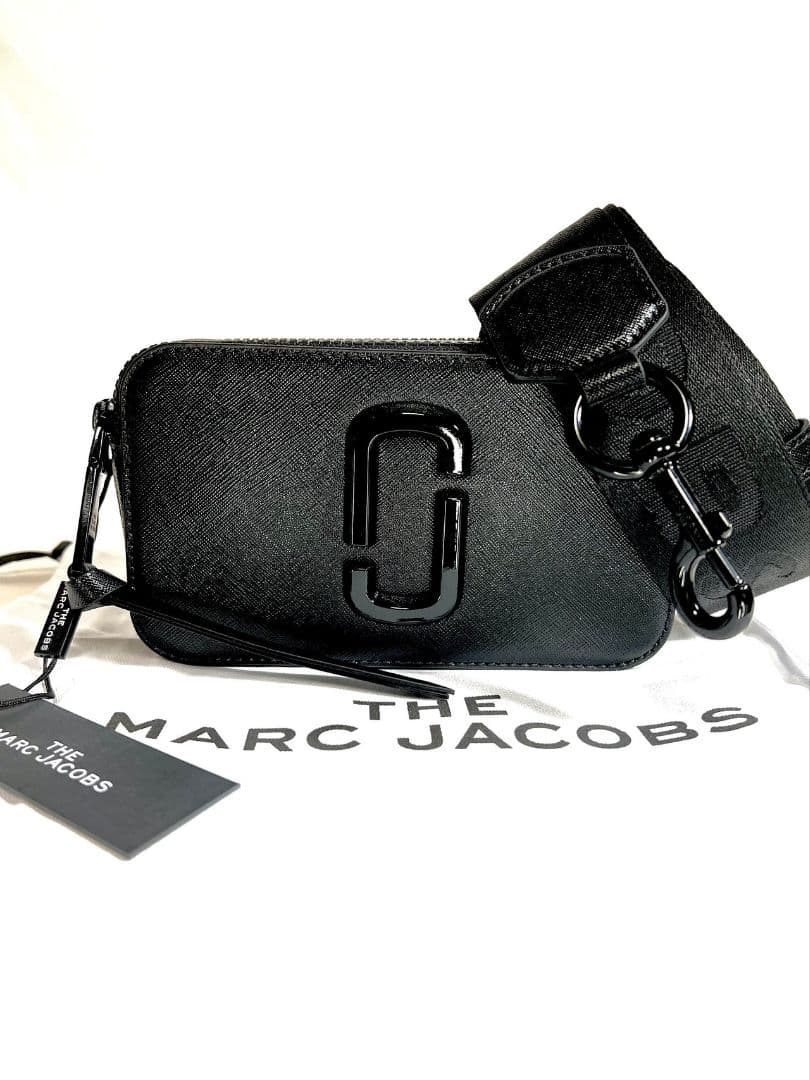 MARC JACOBS カメラ ショルダーバッグ ブラック 001
