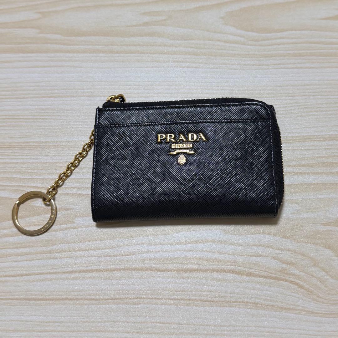 PRADA 財布 ケース