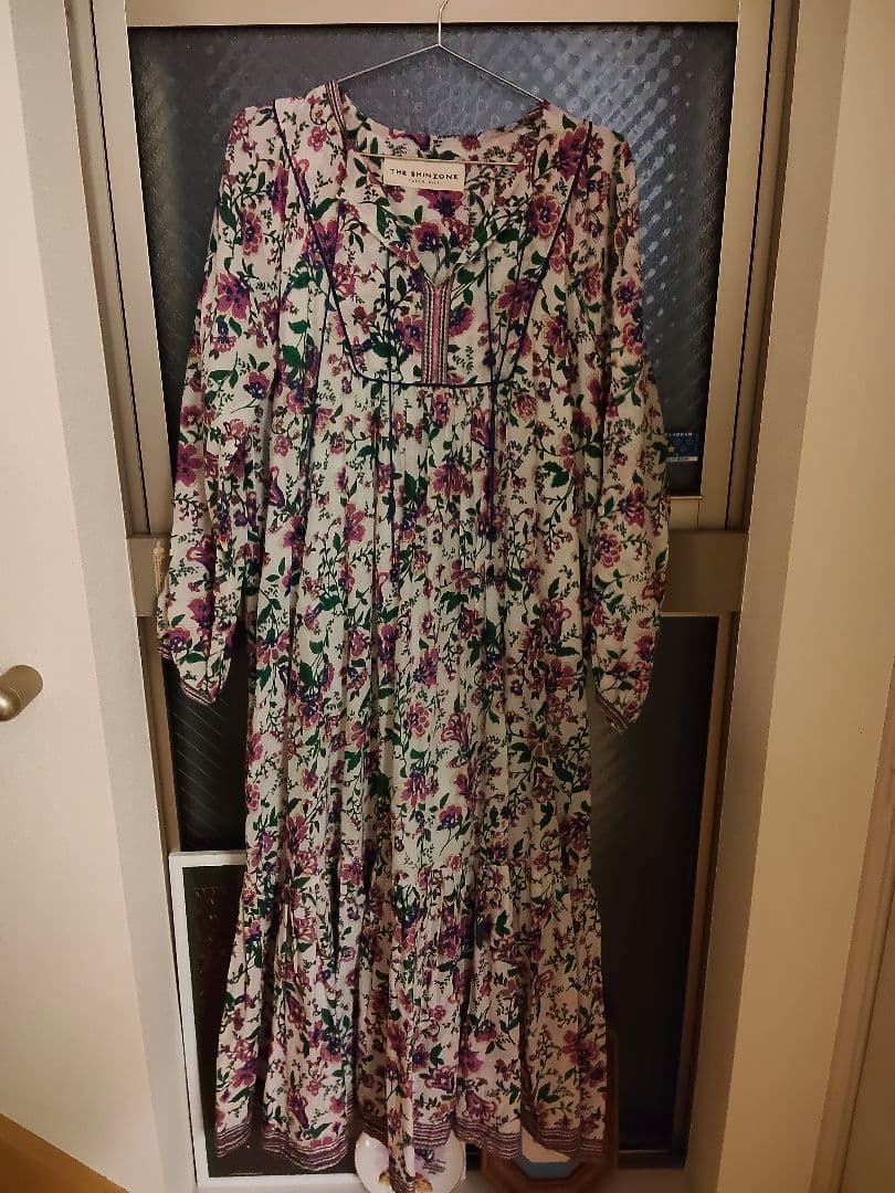 ミル　シンゾーン ホーリードレス　花柄ワンピース　ヌキテパ