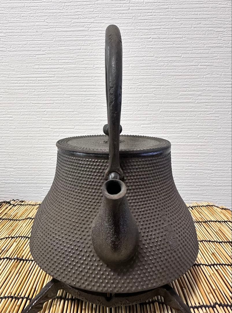 未使用品、木箱、栞付　南部鴻栄堂造　１８型富士形アラレ　JJ様　売約済み