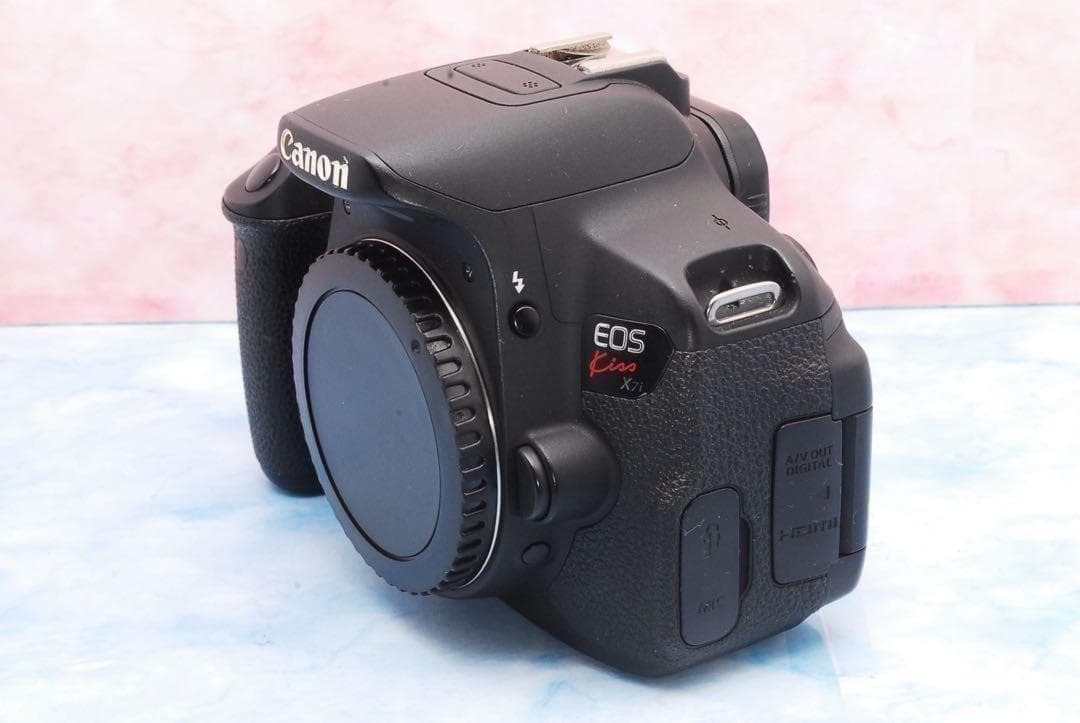 Canon Kiss X7i◎高性能STMレンズ◎一眼レフカメラ◎バッグ付♪