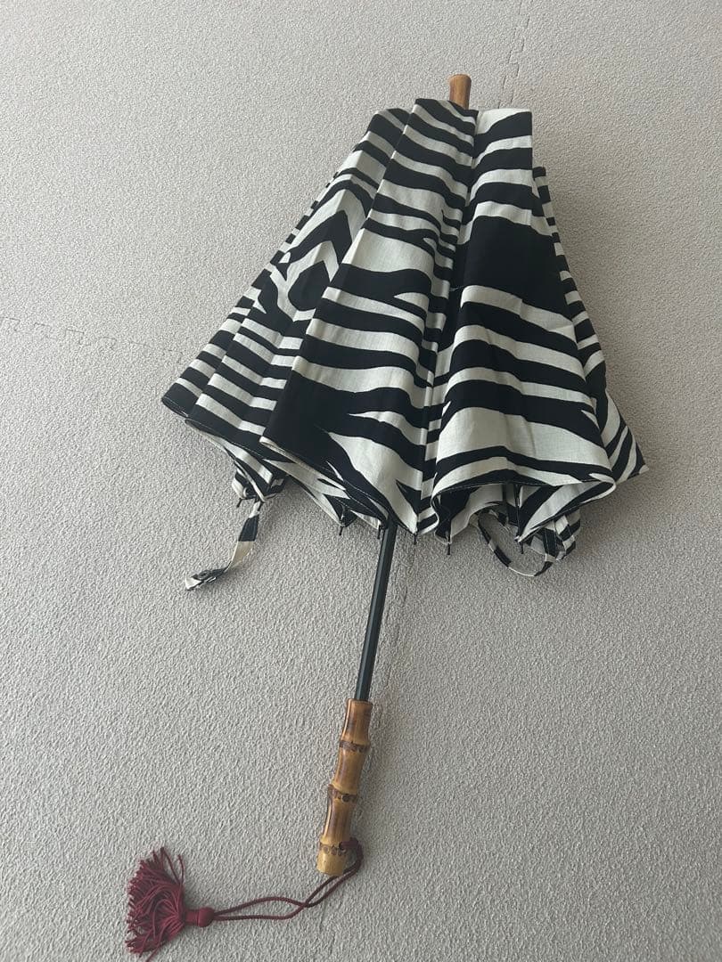 傳 tutaee(ツタエ)　ツタエノヒガサ　折り畳み日傘　***即購入可能***