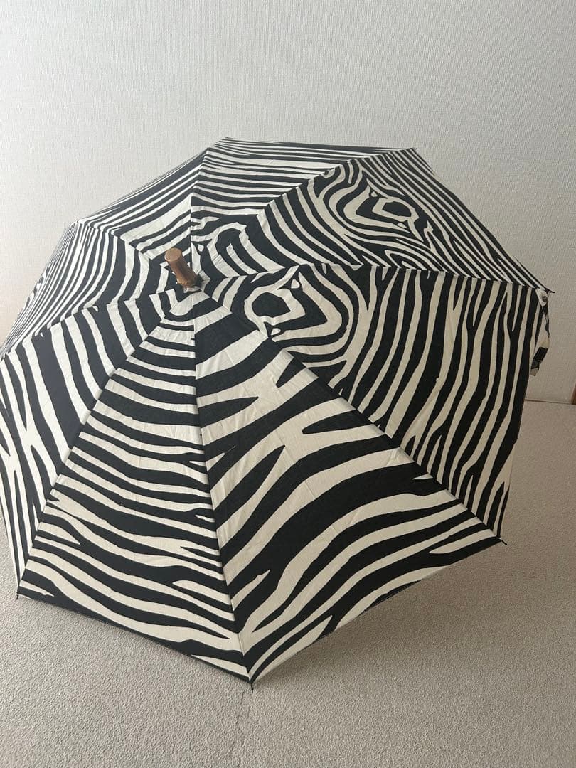 傳 tutaee(ツタエ)　ツタエノヒガサ　折り畳み日傘　***即購入可能***