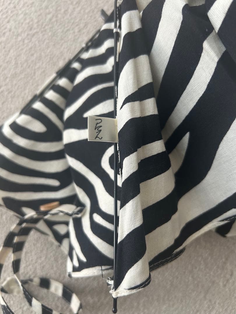 傳 tutaee(ツタエ)　ツタエノヒガサ　折り畳み日傘　***即購入可能***