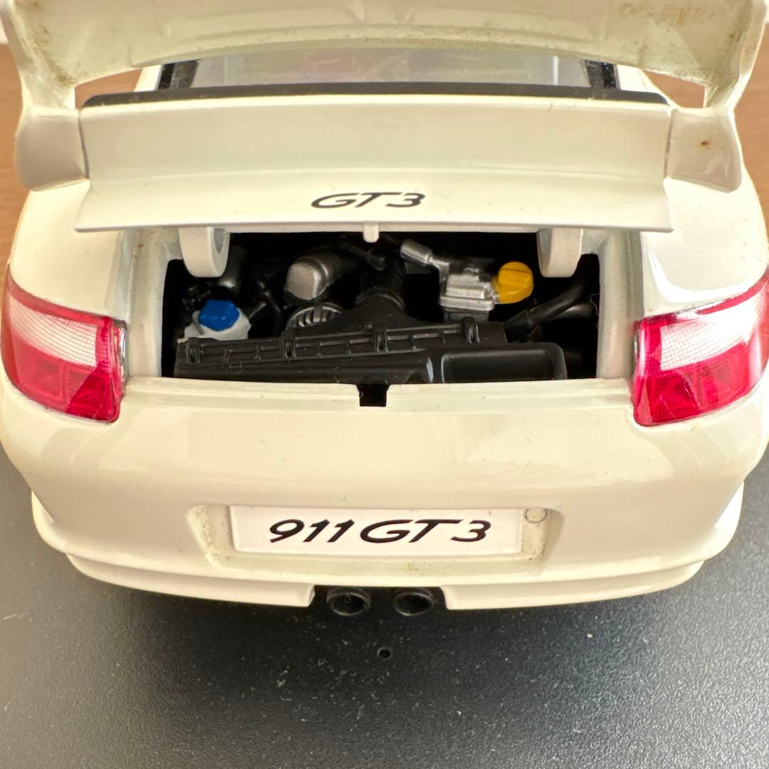 オートアート　ポルシェ　911 997 GT3 ホワイト　1/18 ミニカー