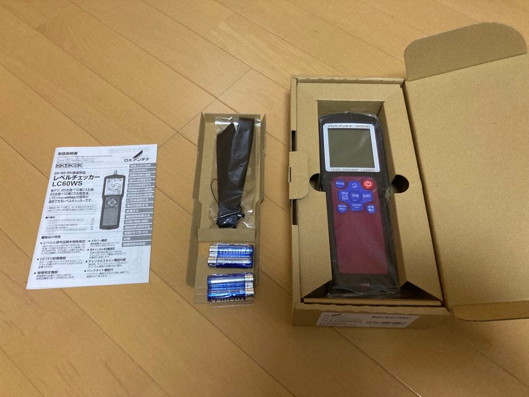 2k.4k.8k対応レベルチェッカー LC60WS 新品、未使用　※おまけ付