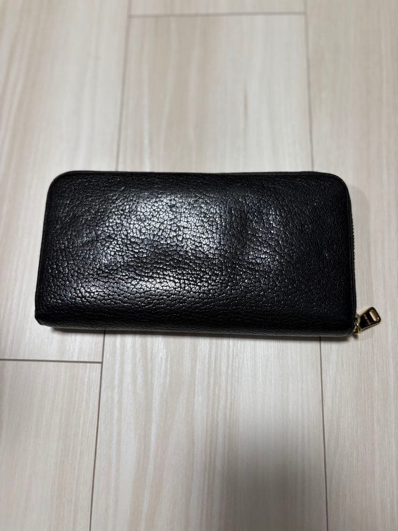 MIU MIU ブラックレザー 長財布 箱付き