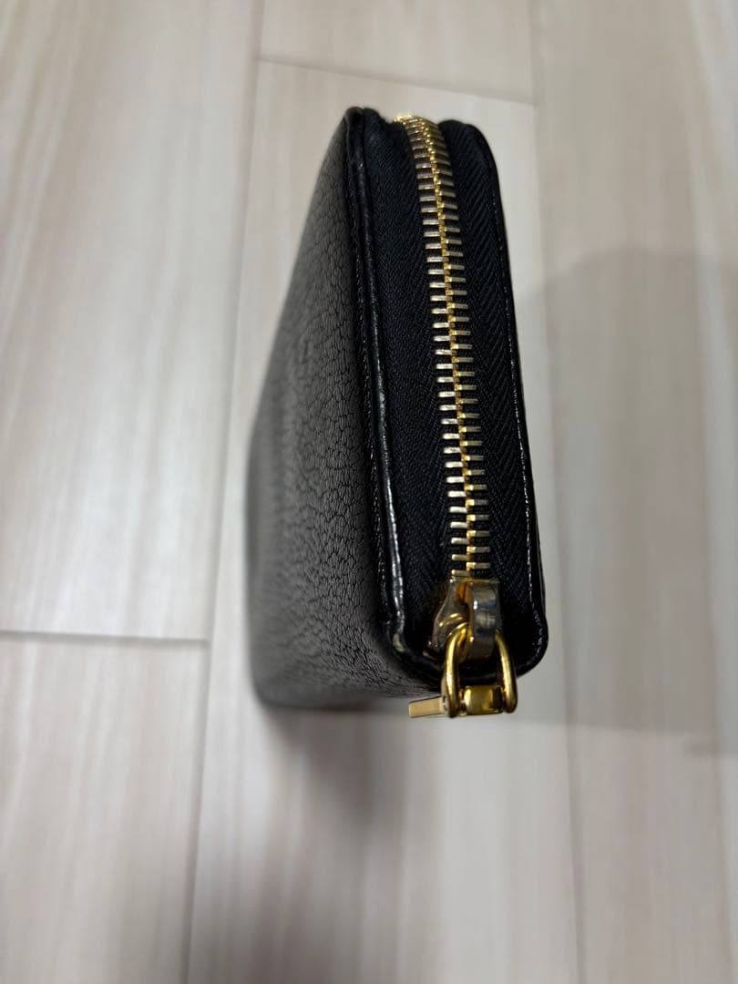 MIU MIU ブラックレザー 長財布 箱付き