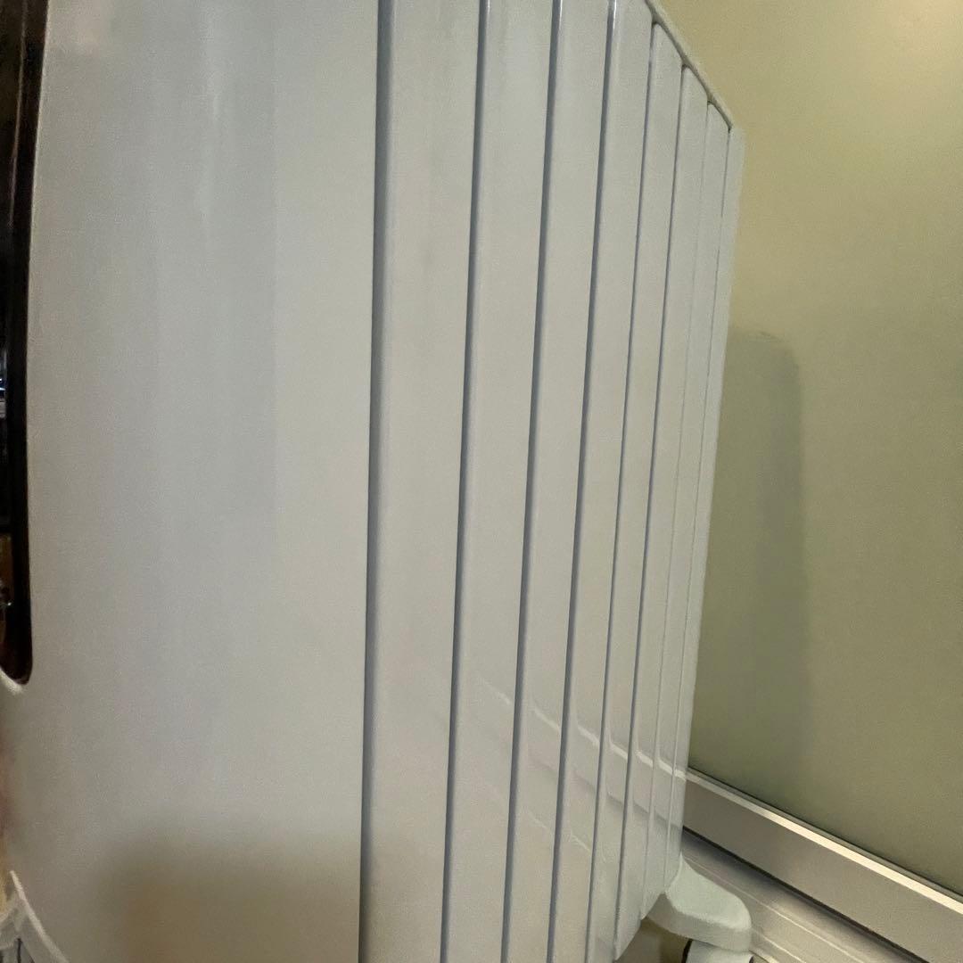 DeLonghi オイルヒーター RHJ65L0712 ホワイト