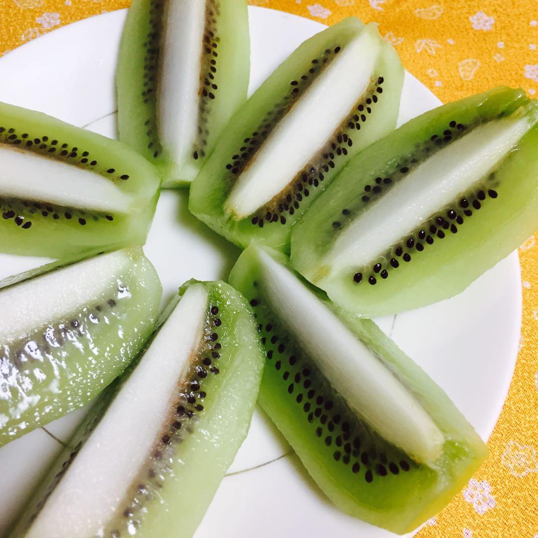 SORASORA【高級品】キウイ 5L 12個【二級品】キウイ3L 22個