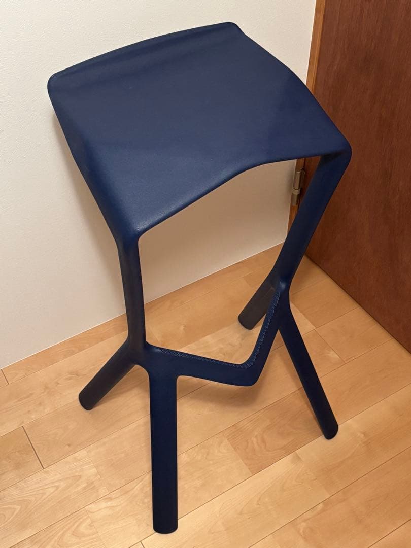 スツール Konstantin Grcic PLANK MIURA stool