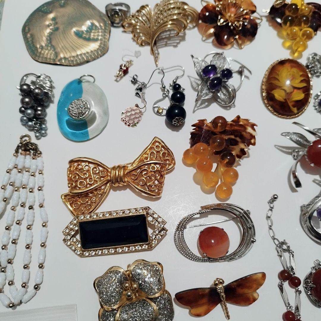 d*7様 アクセサリー　ネックレス　ブローチ　イヤリング　まとめ売り