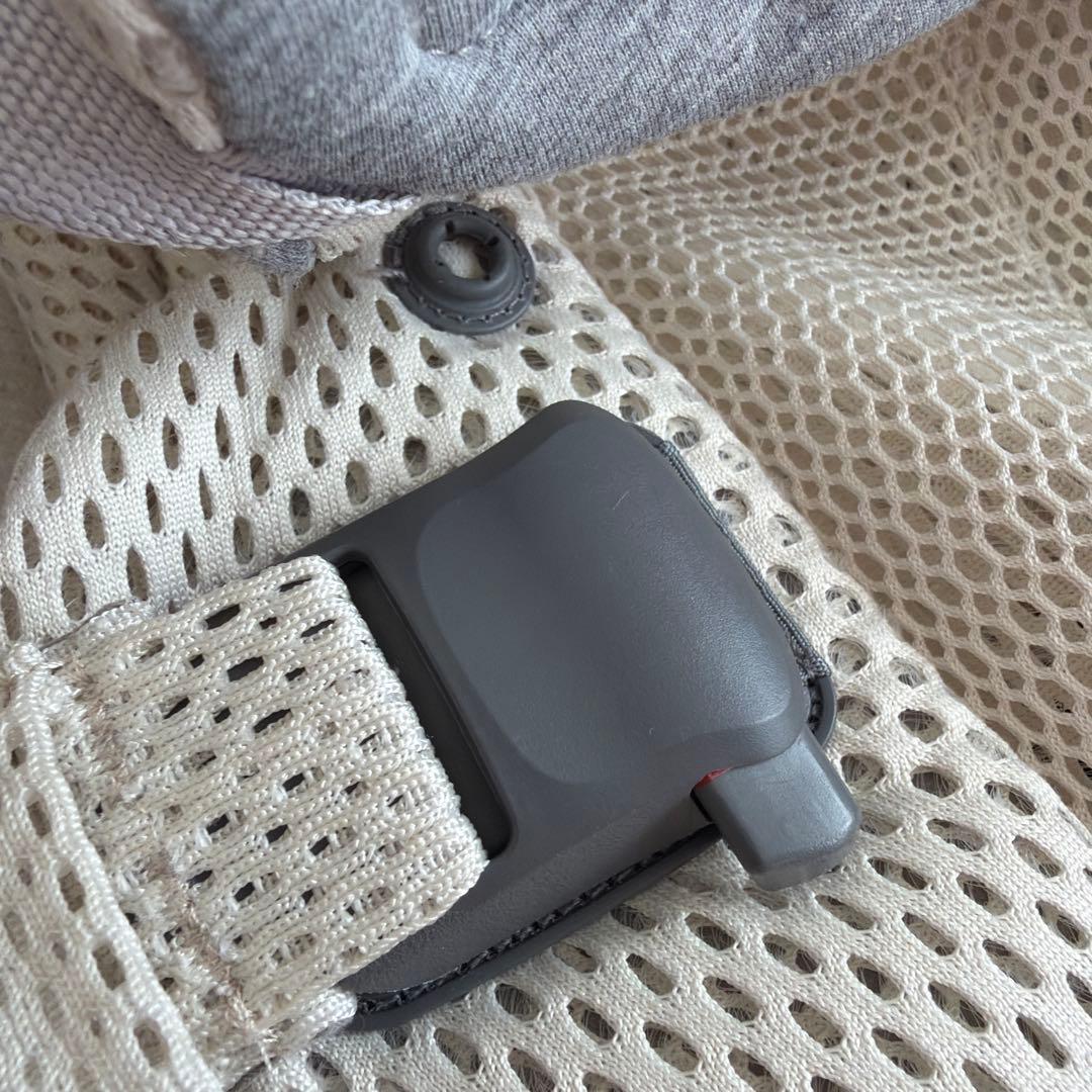 美品　ベビーキャリア HARMONY　クリーム