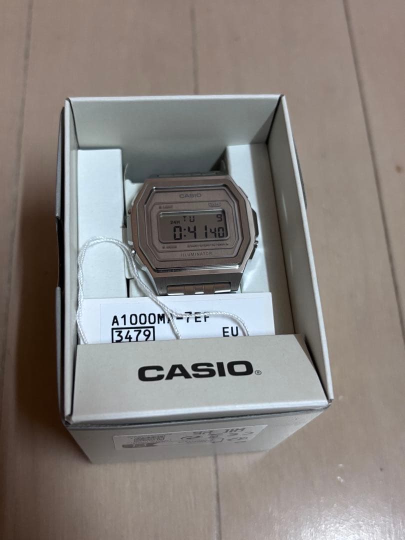 美品✨CASIO カシオ　A1000MA-7EF デジタル腕時計　チプカシ