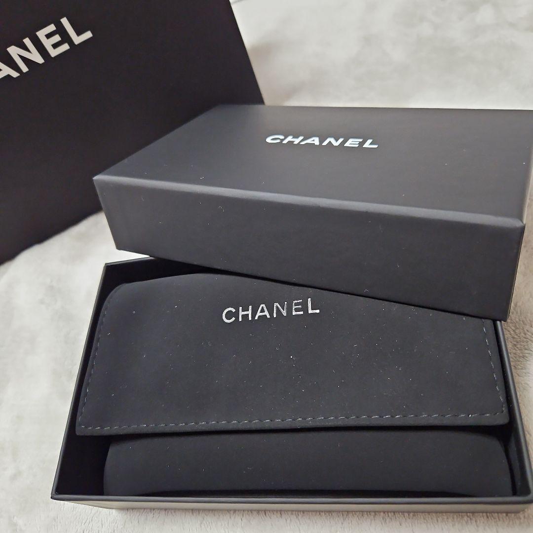 直営店購入 新品未使用シャネル クラシック ジップ パース ゴールド金具