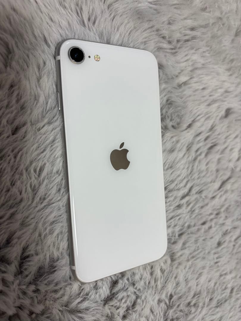 【ジャンク品】iPhoneSE 第2世代ホワイト128GB