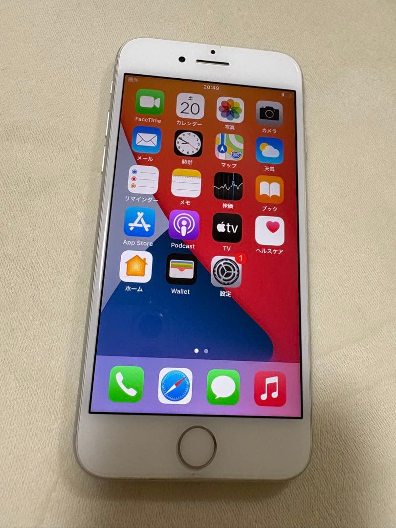 iPhone 8 64GB シルバー