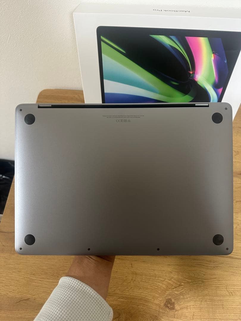 【美品】MacBook Pro M1 13インチ 8GB 256GB