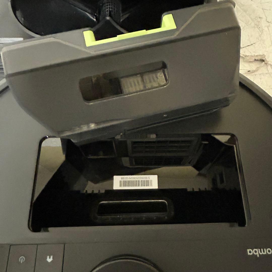 2025年 Roomba Plus 406 Comboロボット+AutoWash