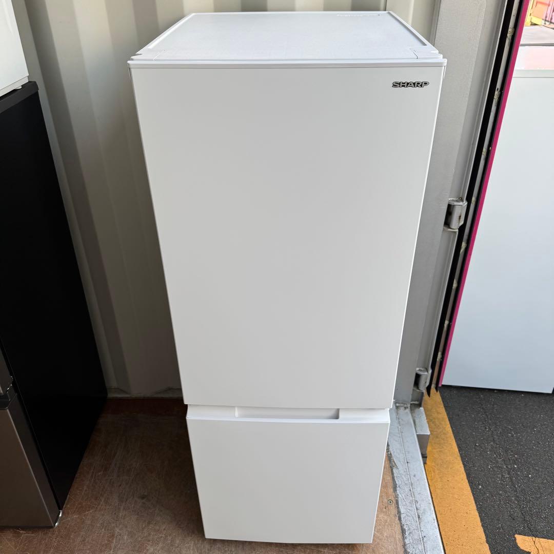 C7506★2023年製★未使用に近い★シャープ冷蔵庫マットホワイト　右.左開き