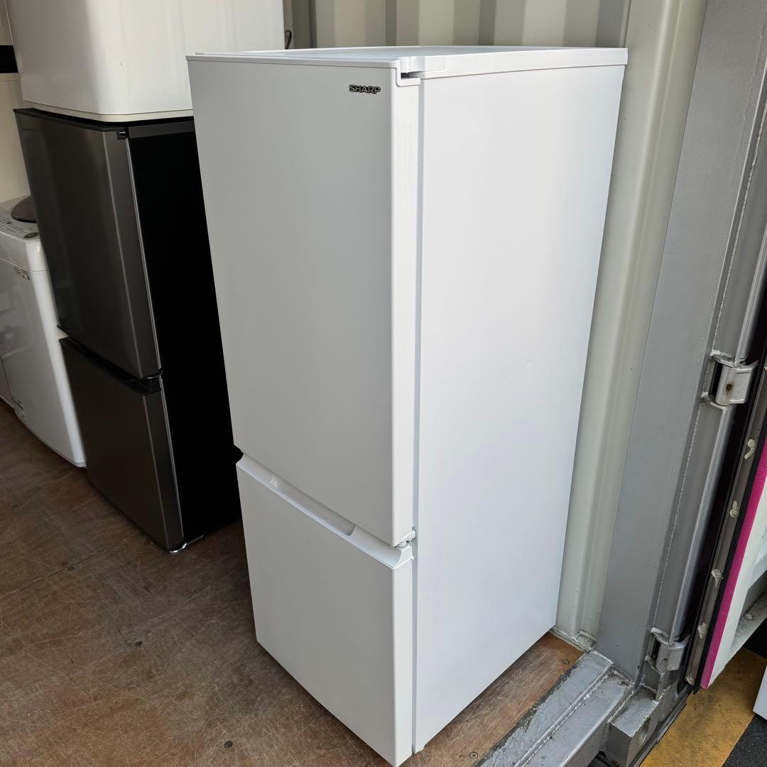 C7506★2023年製★未使用に近い★シャープ冷蔵庫マットホワイト　右.左開き