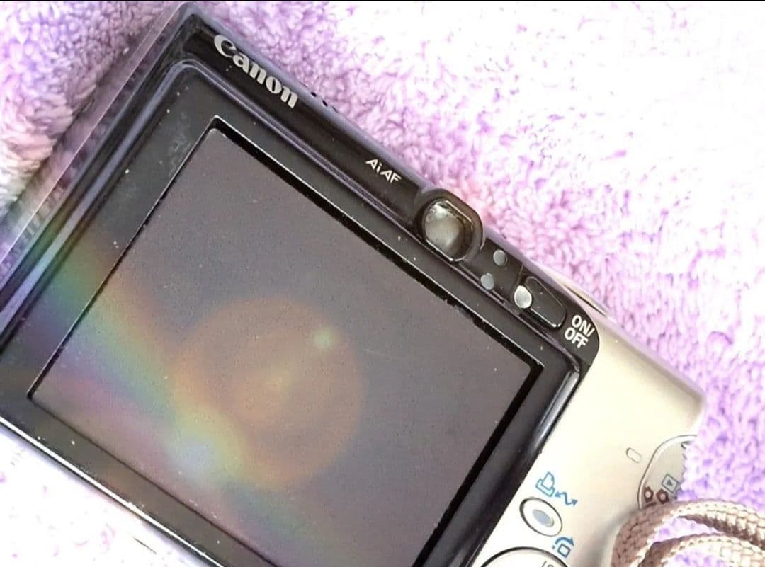 Canon IXY Digital 800 IS デジタルカメラ 充電器付き