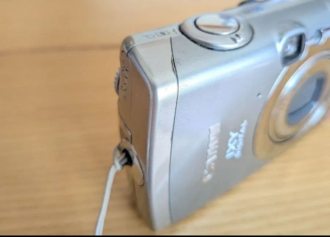 Canon IXY Digital 800 IS デジタルカメラ 充電器付き