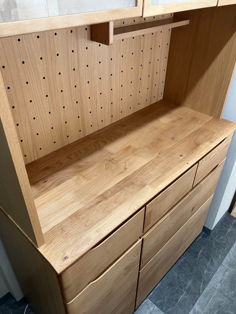 美品☆ニトリ　カップボード　食器棚　キッチンボード　天然木★