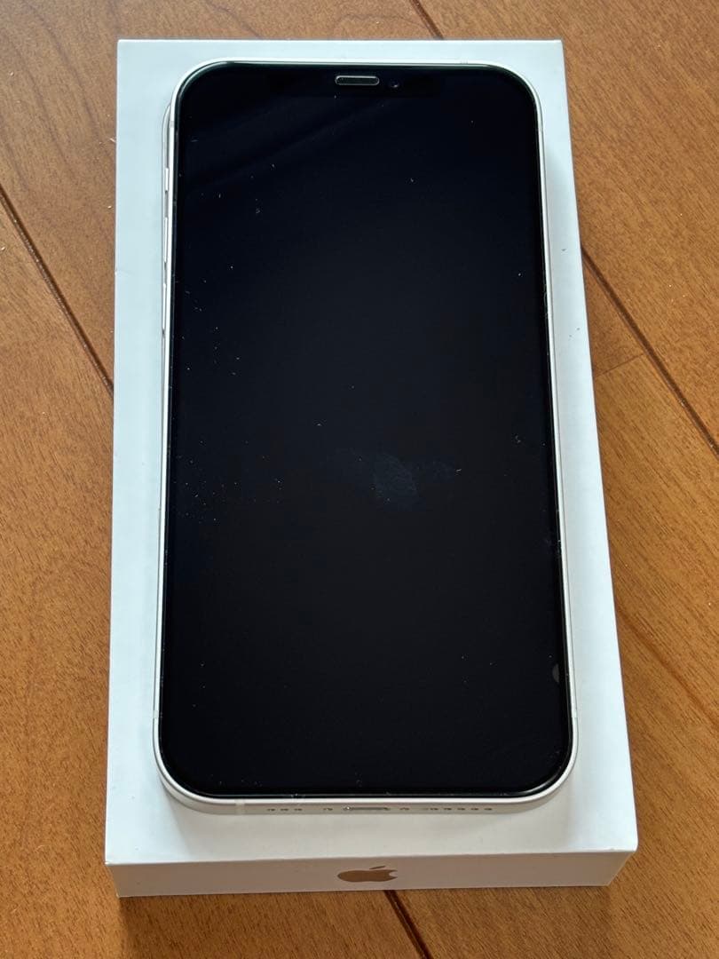 Apple iPhone 12 ホワイト 本体　64gb