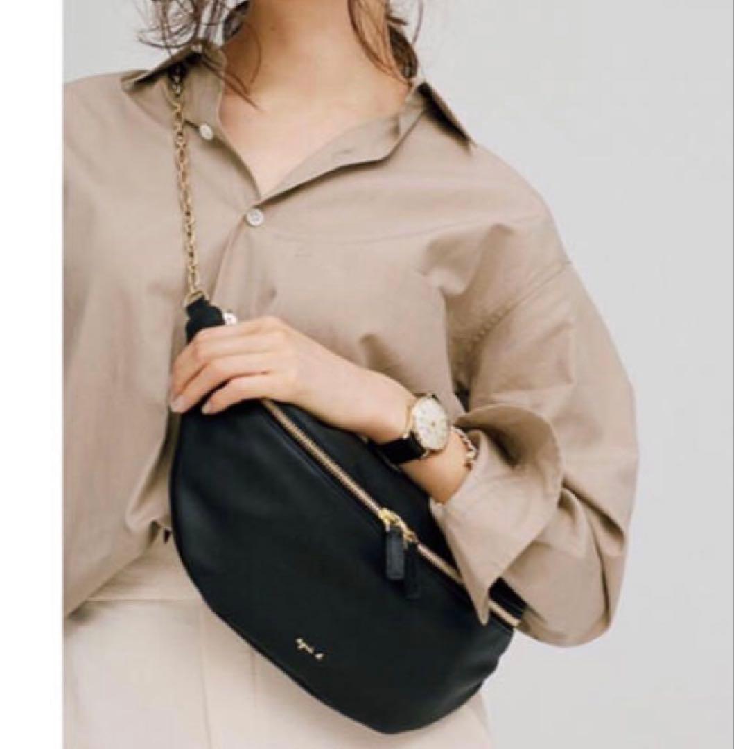 agnes b. アニエスベー　チェーンボディバッグ　レザー　ショルダーバッグ
