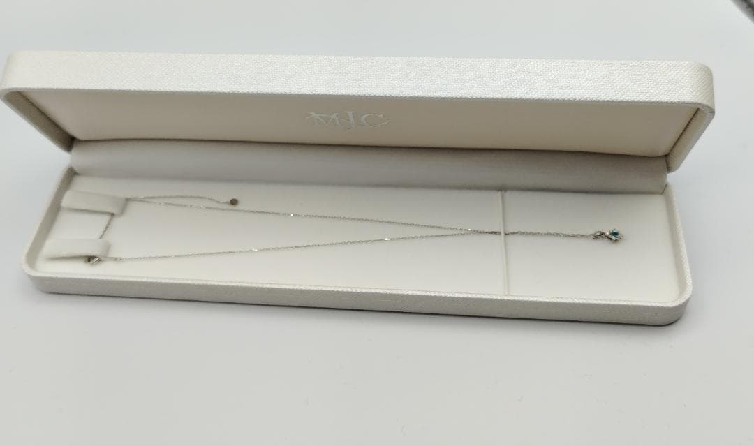 パライバトルマリン　ネックレス