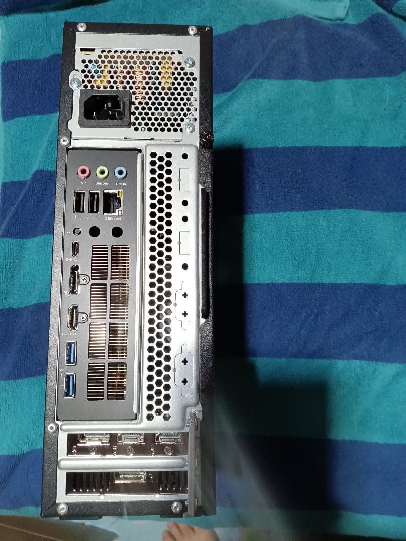 Windowsデスクトップ MINISFORUM 790S7