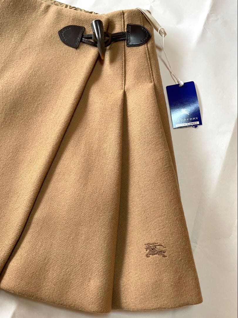 バーバリーブルーレーベルウールミニスカート