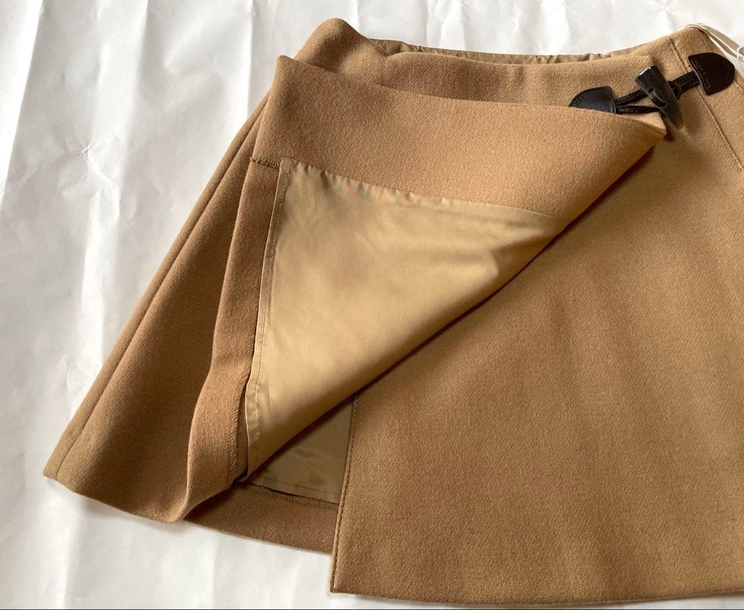 バーバリーブルーレーベルウールミニスカート