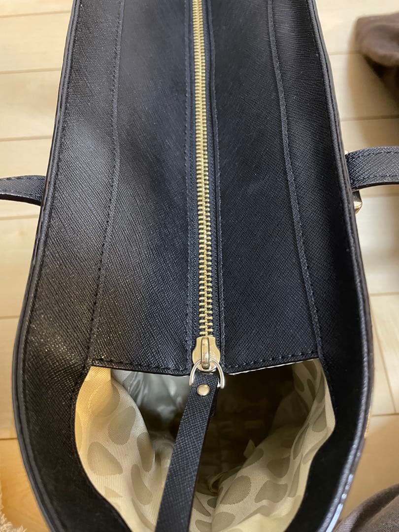 kate spade 黒 トートバッグ