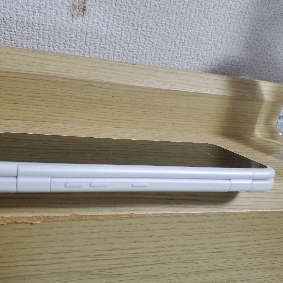 lg v60 白　ホワイト　限定カラー　デュアルスクリーン