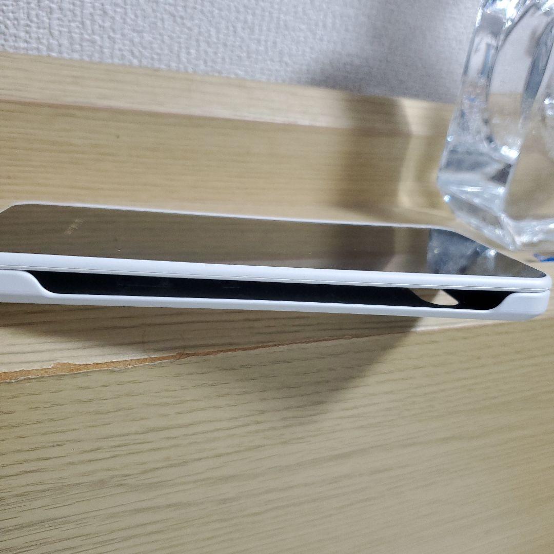 lg v60 白　ホワイト　限定カラー　デュアルスクリーン