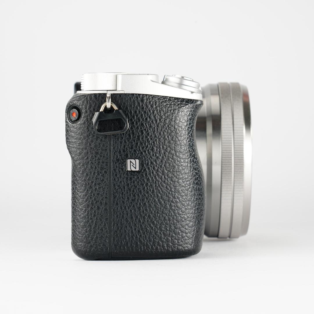 2度と戻らない瞬間を美しく、最高カメラ SONY α6400 ミラーレス 861