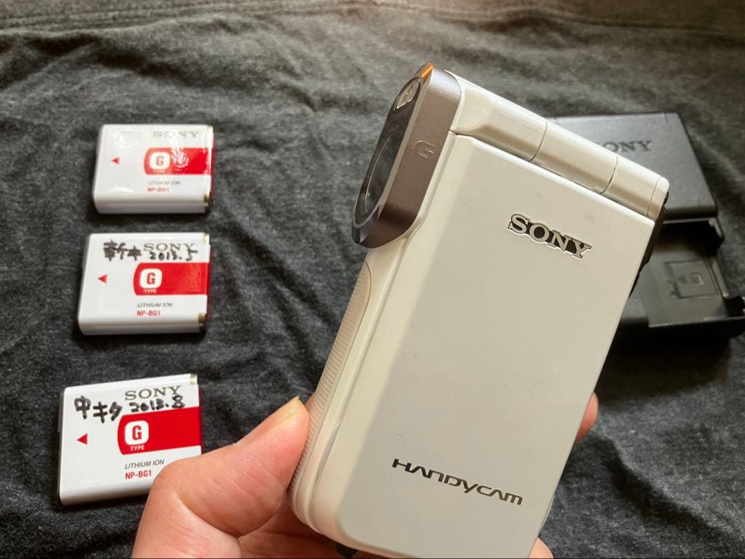 防水強靭SONY デジタルHDビデオカメラ HDR-GW77V 電池3個と充電器