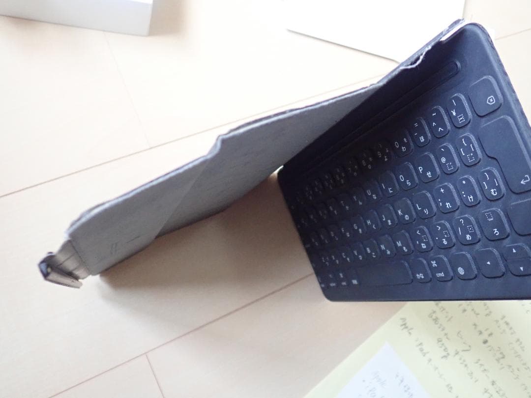 Apple　iPad スマートキーボード　箱付き　正規品　純正　4年使用